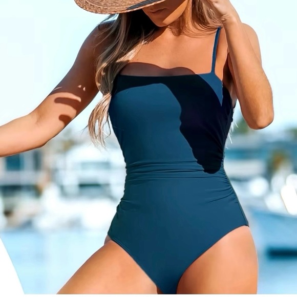 Women's Sandy Daze Shirred One Piece Swimsuit- S - Picture 5 of 5